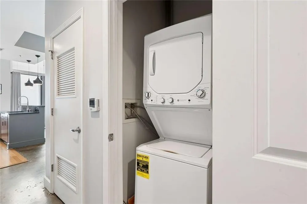 44 Peachtree Place NW #2027 Atlanta, GA 30309