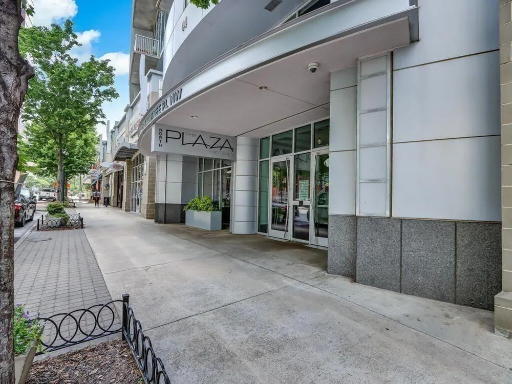 44 Peachtree Place NW #2027 Atlanta, GA 30309