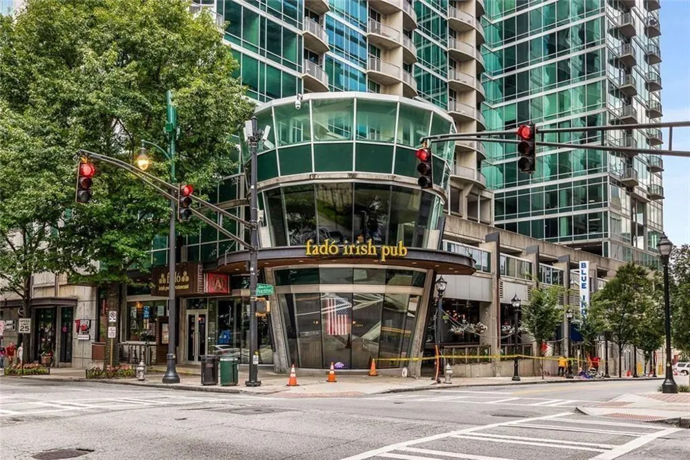 44 Peachtree Place NW #2027 Atlanta, GA 30309