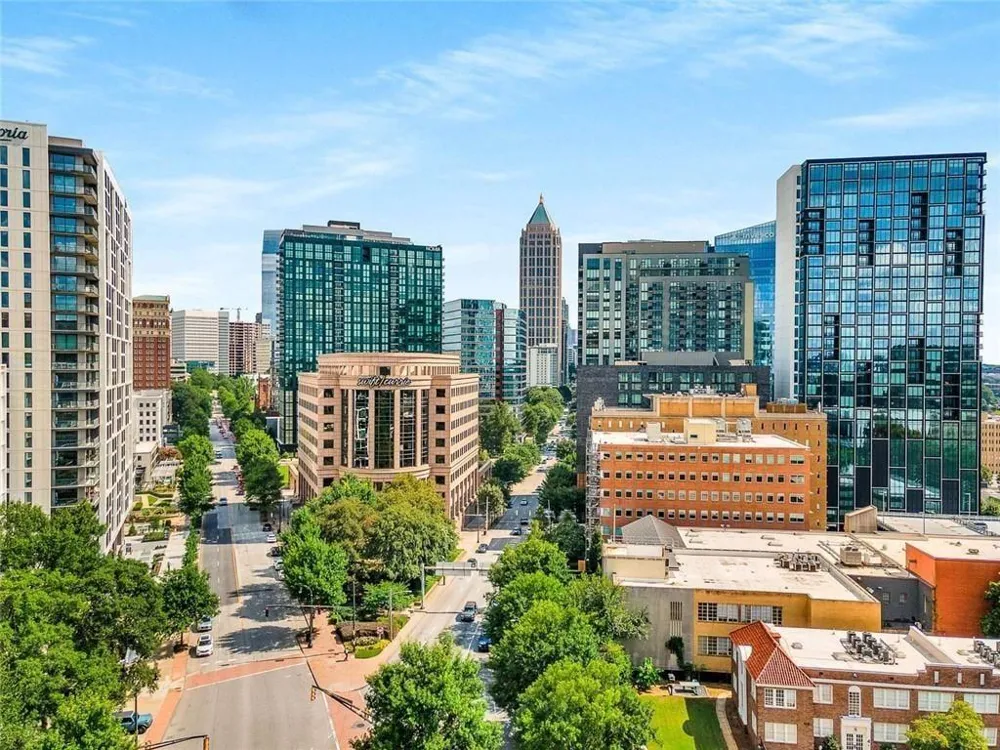 44 Peachtree Place NW #2027 Atlanta, GA 30309