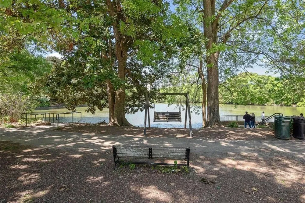 44 Peachtree Place NW #2027 Atlanta, GA 30309
