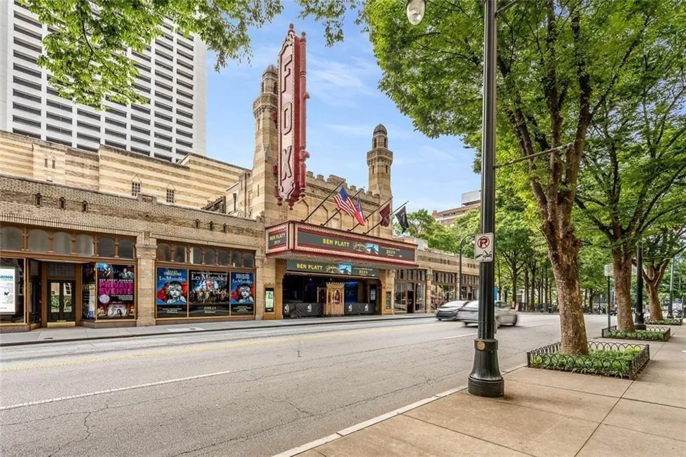 44 Peachtree Place NW #2027 Atlanta, GA 30309