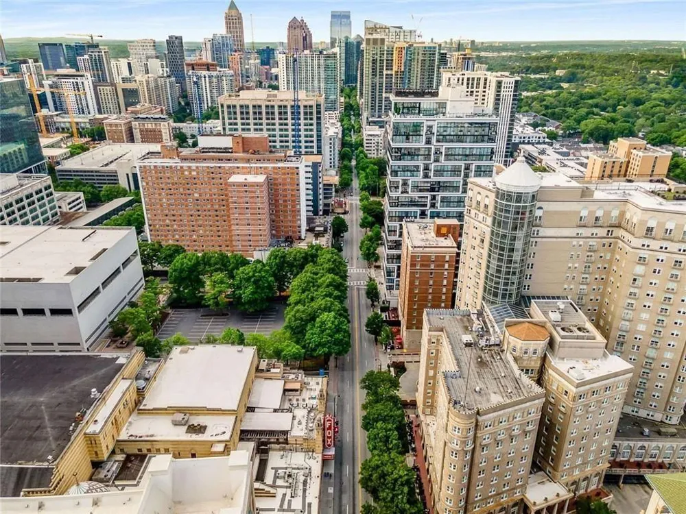 44 Peachtree Place NW #2027 Atlanta, GA 30309