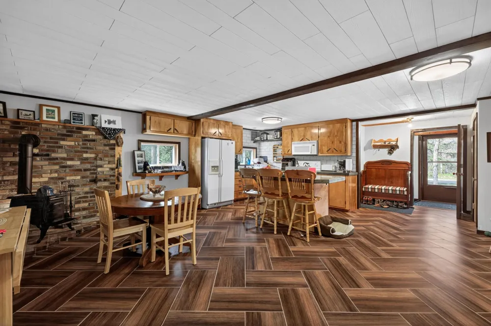 13260 Bluebird Drive Menahga, MN 56464