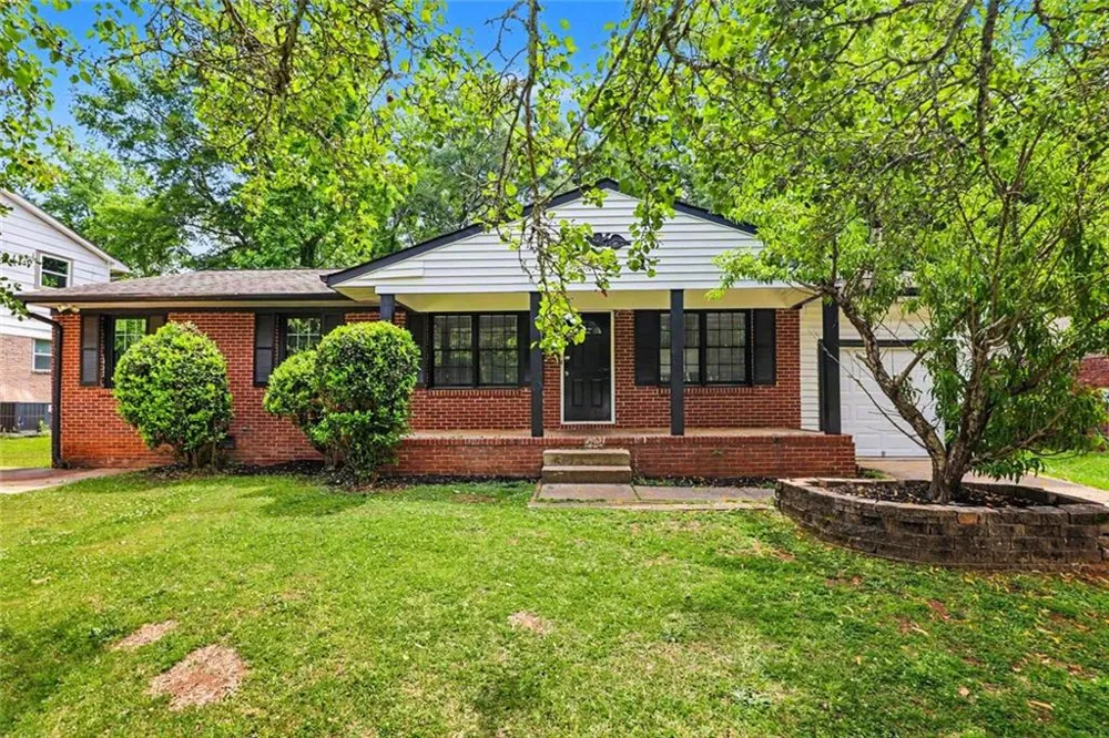 10646 Eagle Drive Jonesboro, GA 30238