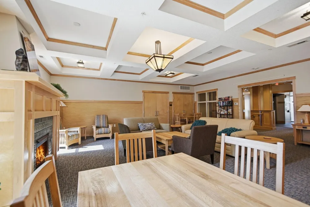2201 Village Lane #A204 Bloomington, MN 55431