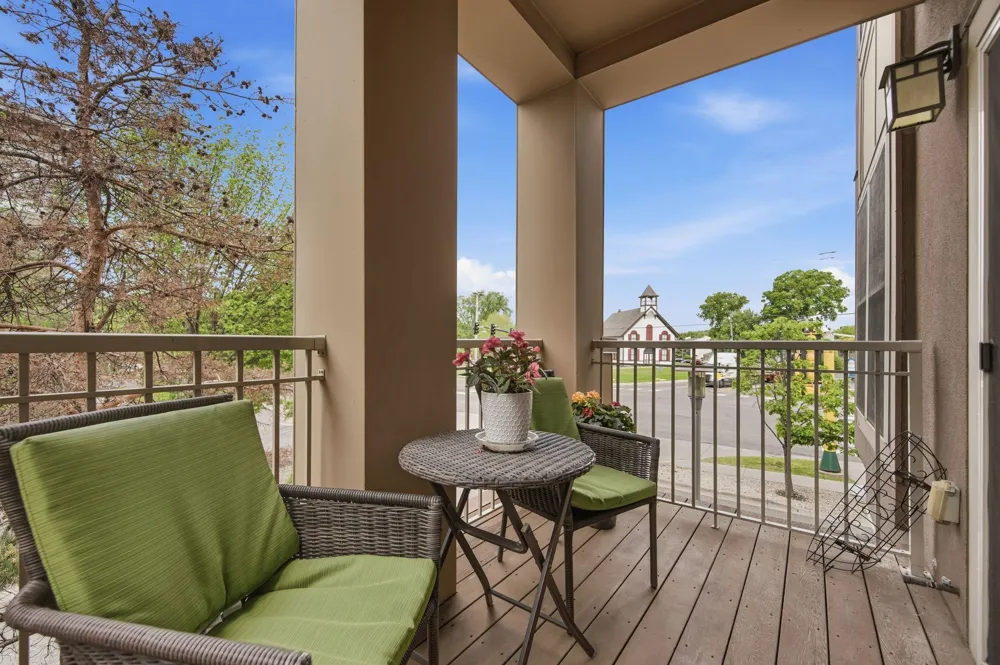 2201 Village Lane #A204 Bloomington, MN 55431