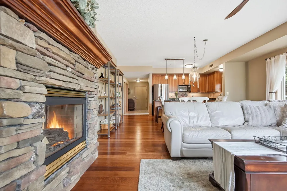 2201 Village Lane #A204 Bloomington, MN 55431
