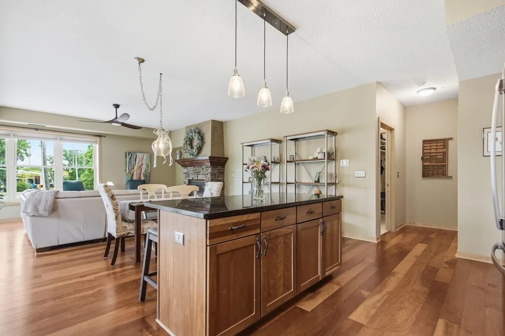 2201 Village Lane #A204 Bloomington, MN 55431