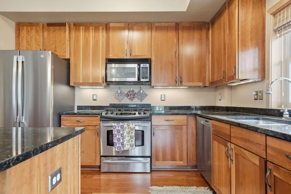 2201 Village Lane #A204 Bloomington, MN 55431