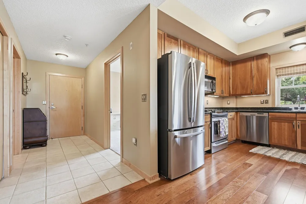 2201 Village Lane #A204 Bloomington, MN 55431