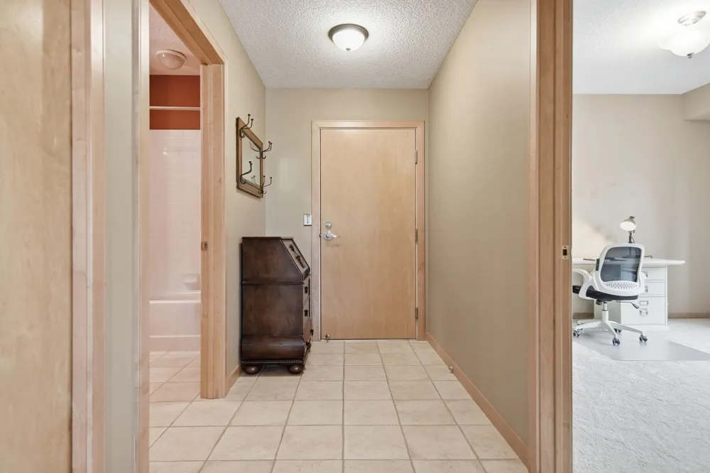 2201 Village Lane #A204 Bloomington, MN 55431