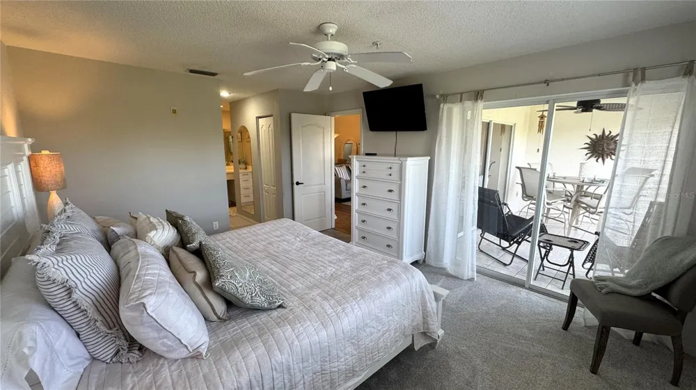 8735 OLDE HICKORY AVENUE #8306 Sarasota, FL 34238
