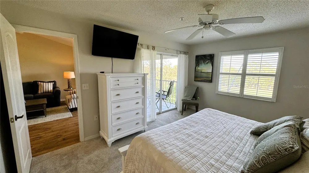 8735 OLDE HICKORY AVENUE #8306 Sarasota, FL 34238