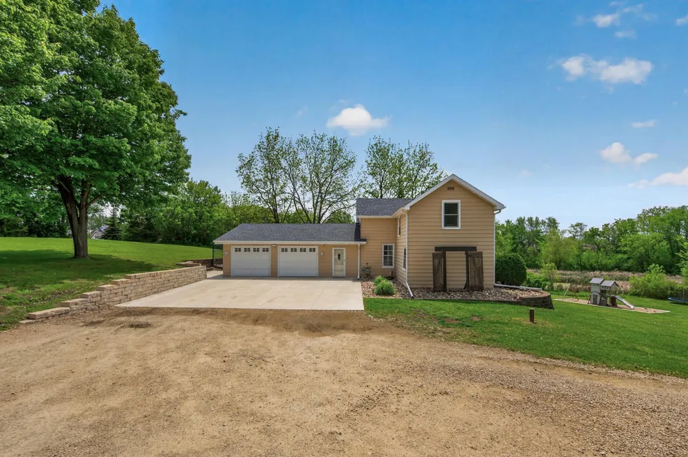 109 Lydia Road Jordan, MN 55352