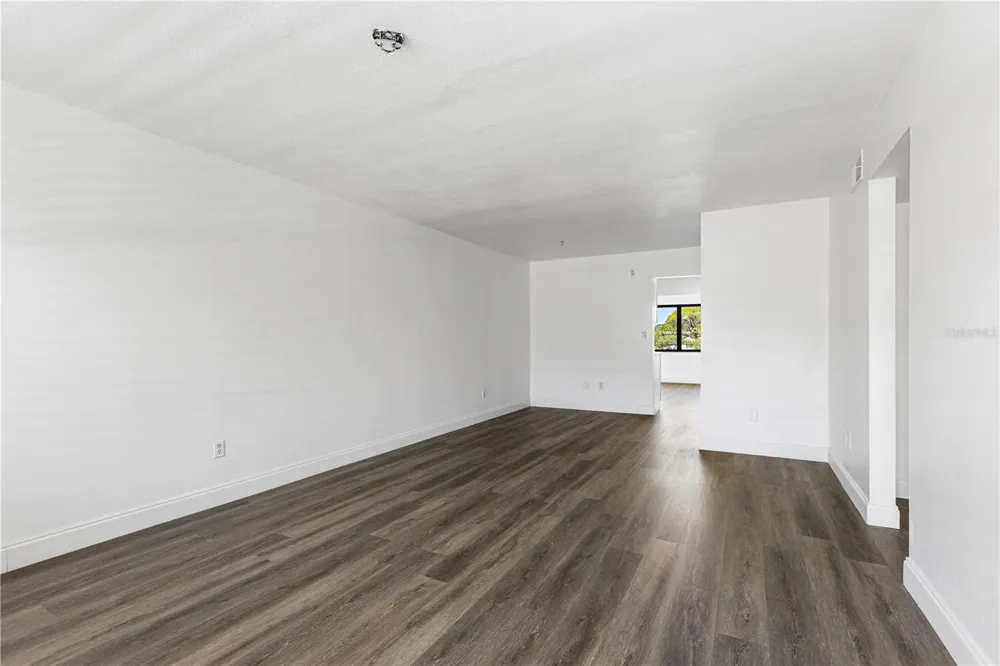 5080 LOCUST STREET NE #322 St Petersburg, FL 33703