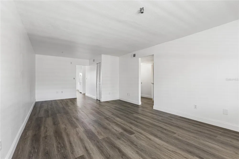5080 LOCUST STREET NE #322 St Petersburg, FL 33703