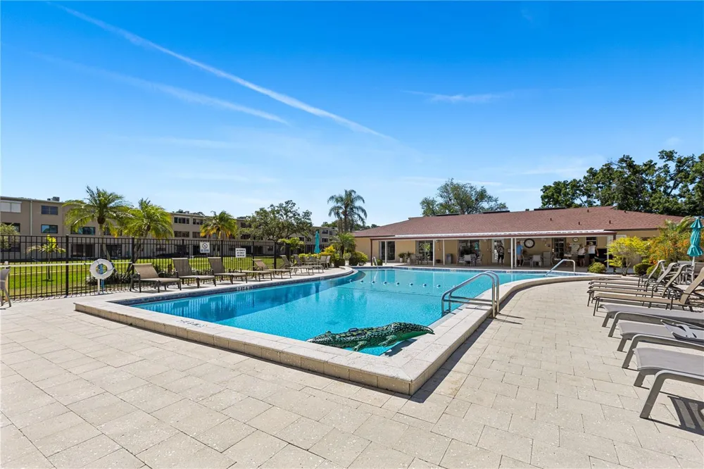 5080 LOCUST STREET NE #322 St Petersburg, FL 33703