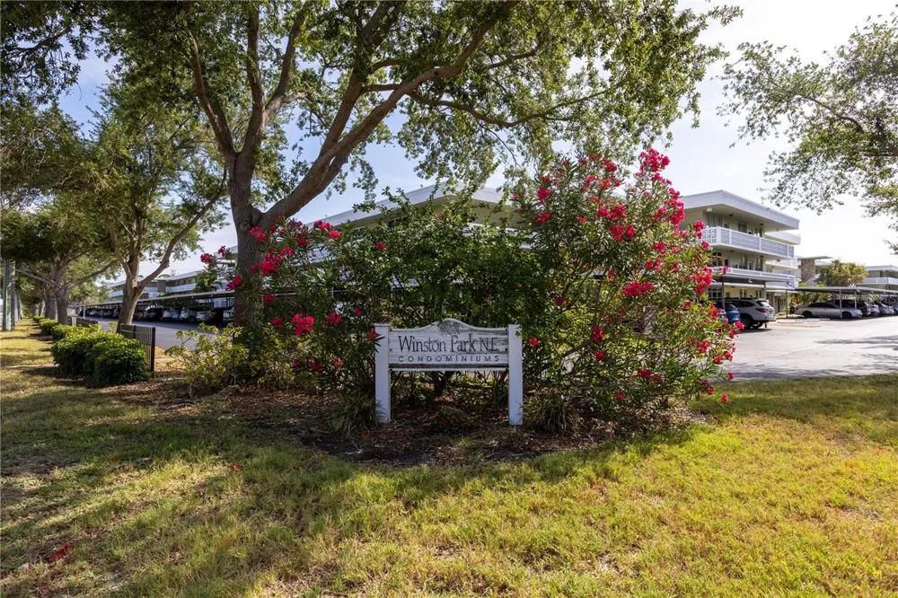 5080 LOCUST STREET NE #322 St Petersburg, FL 33703
