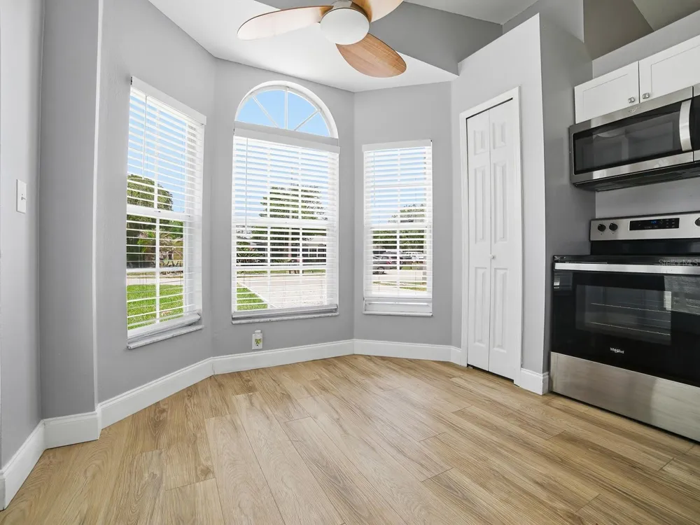 2741 S BROWN AVENUE Orlando, FL 32806