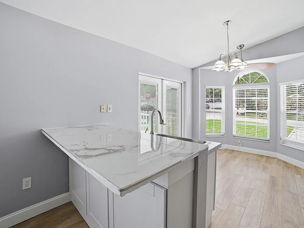 2741 S BROWN AVENUE Orlando, FL 32806
