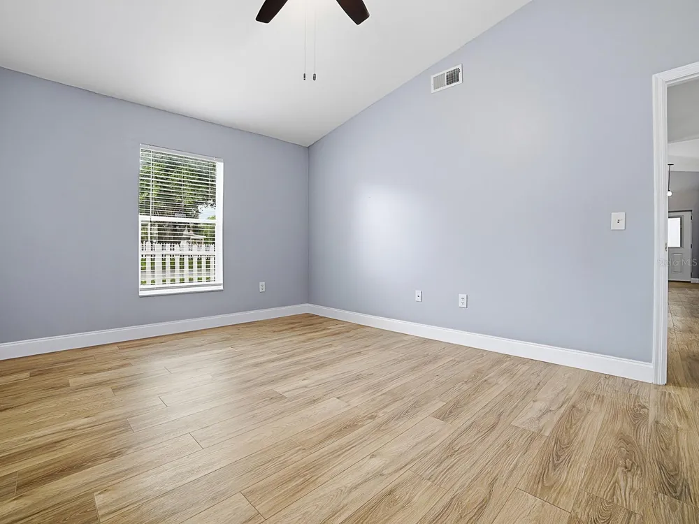 2741 S BROWN AVENUE Orlando, FL 32806