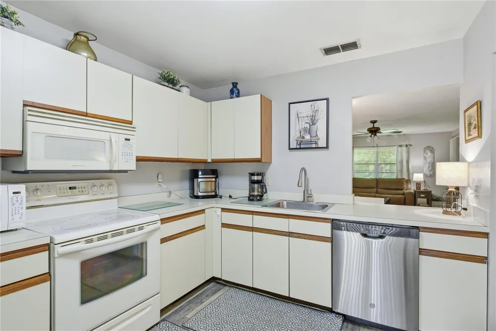4041 ARROWWOOD COURT #4041 Palm Harbor, FL 34684