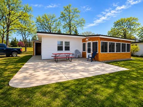 33133 Otter Tail River Road