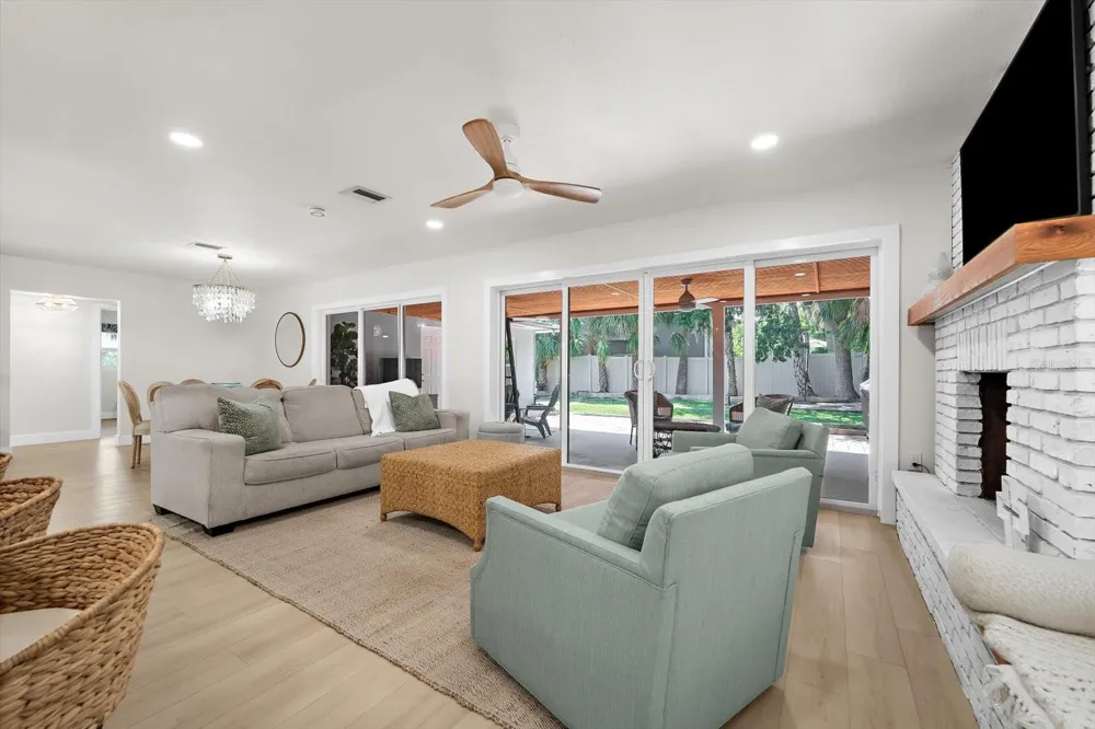730 BAY ESPLANADE Clearwater Beach, FL 33767