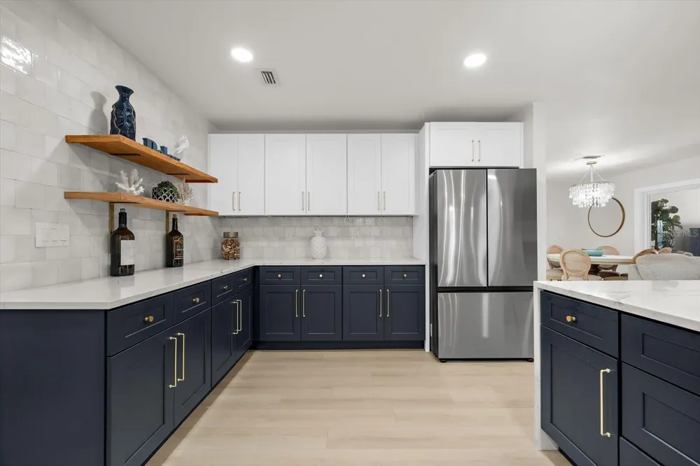 730 BAY ESPLANADE Clearwater Beach, FL 33767