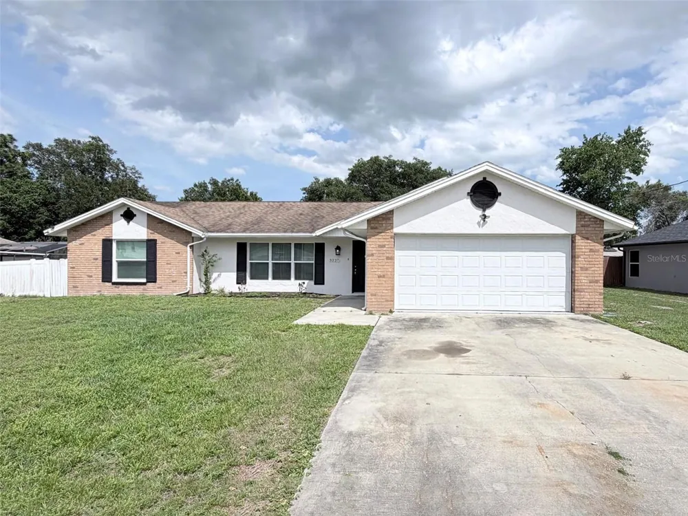 3237 LONDON AVENUE Deltona, FL 32738