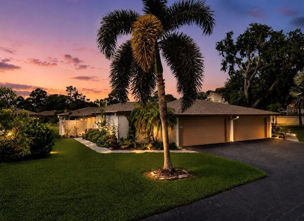 3506 AUBURN COURT #230 Sarasota, FL 34231