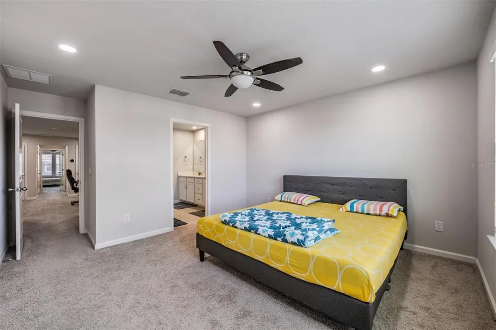 19153 ELSIMONT ISLE Lutz, FL 33558