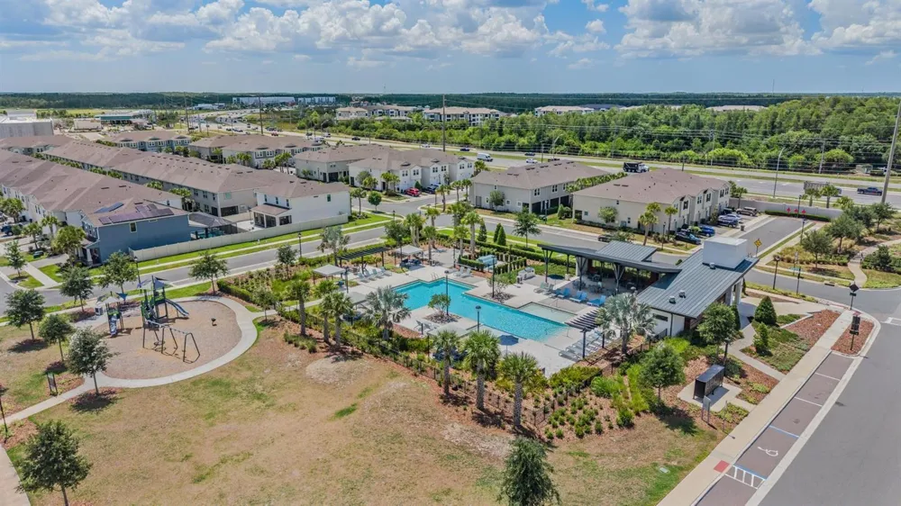 19153 ELSIMONT ISLE Lutz, FL 33558