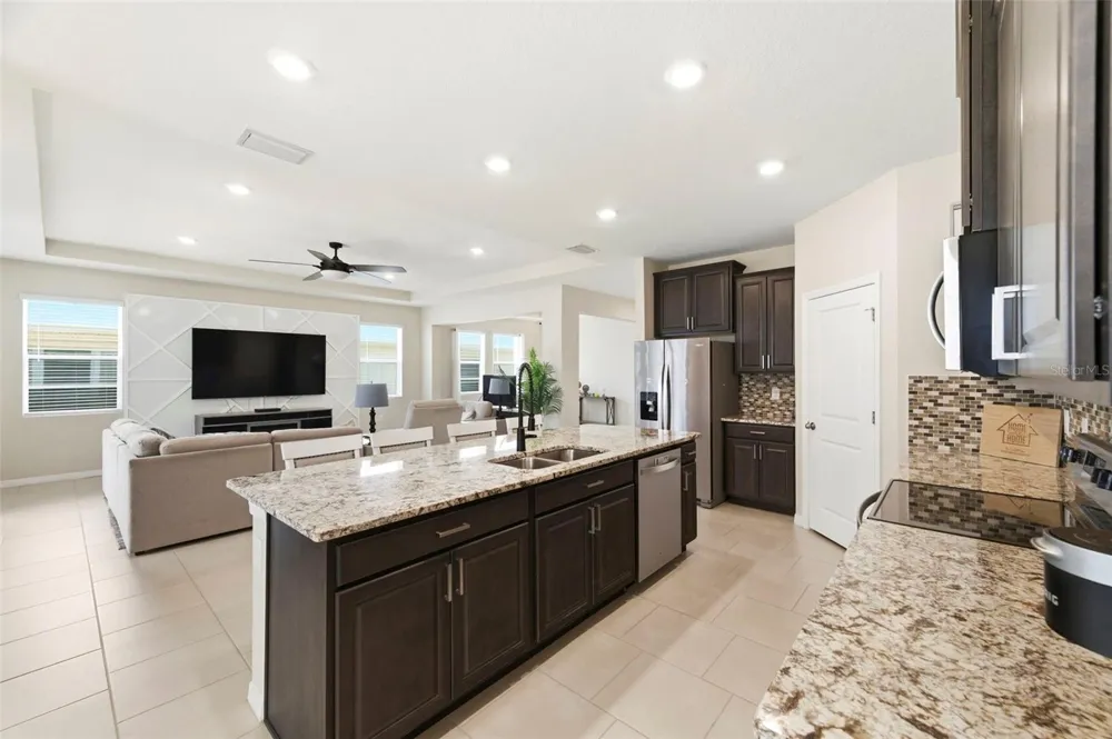 10403 LAXER CAY LOOP San Antonio, FL 33576