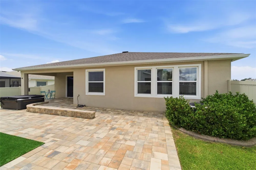 10403 LAXER CAY LOOP San Antonio, FL 33576