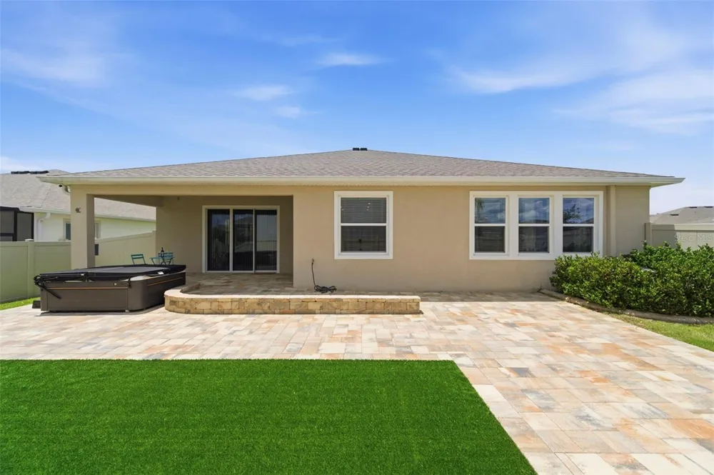 10403 LAXER CAY LOOP San Antonio, FL 33576