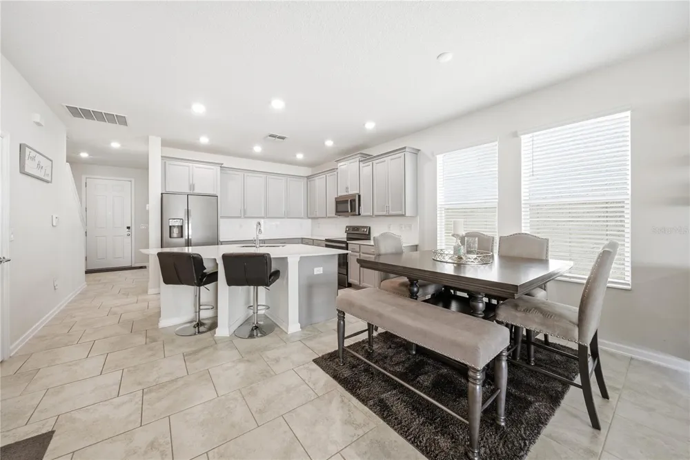 737 PANICAL DRIVE Apopka, FL 32703