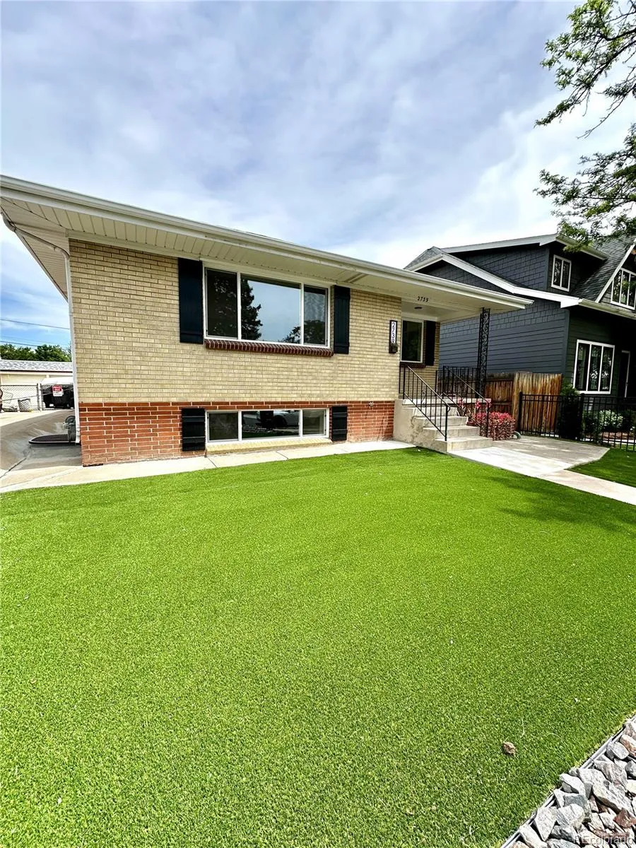 2739 W 39th Avenue
