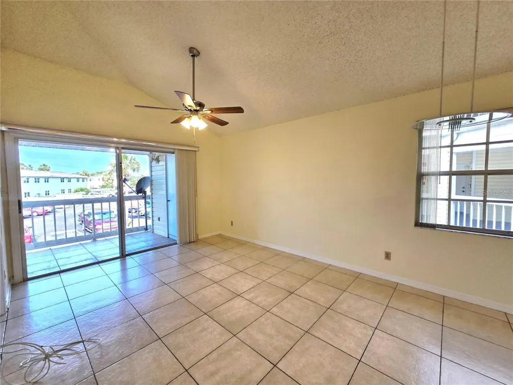6802 STONES THROW CIRCLE #14206 St Petersburg, FL 33710