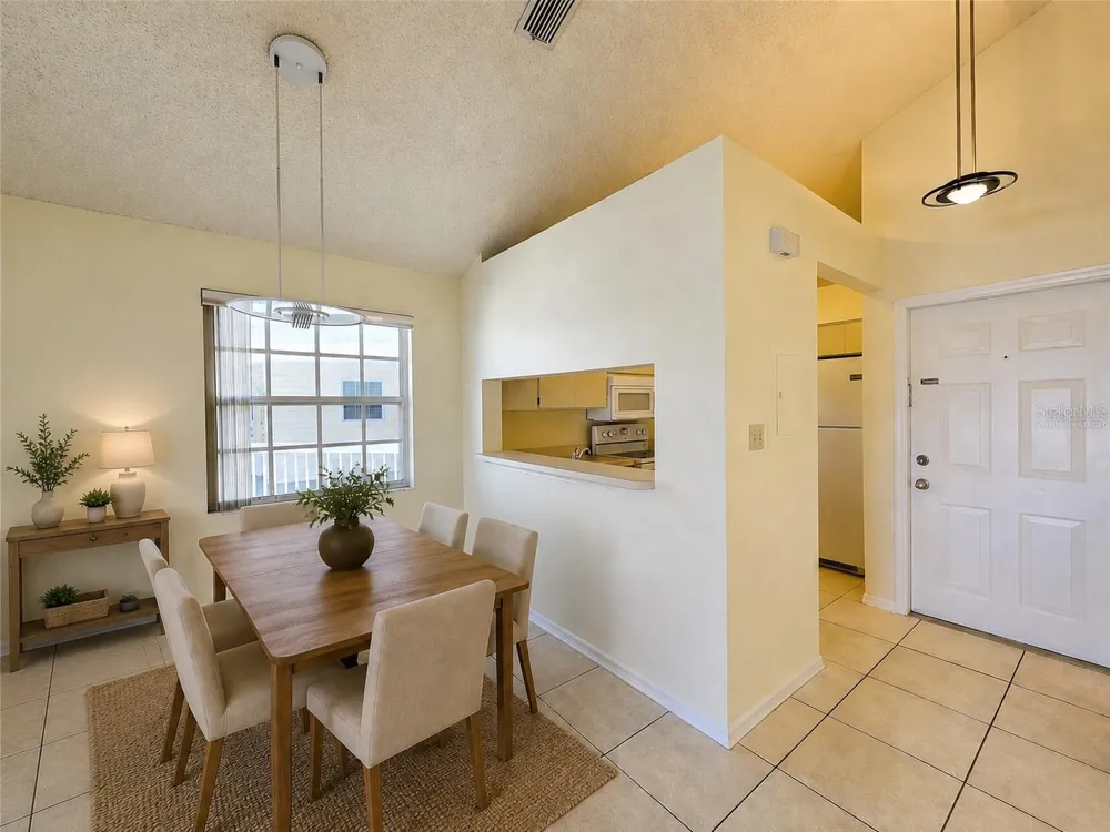 6802 STONES THROW CIRCLE #14206 St Petersburg, FL 33710