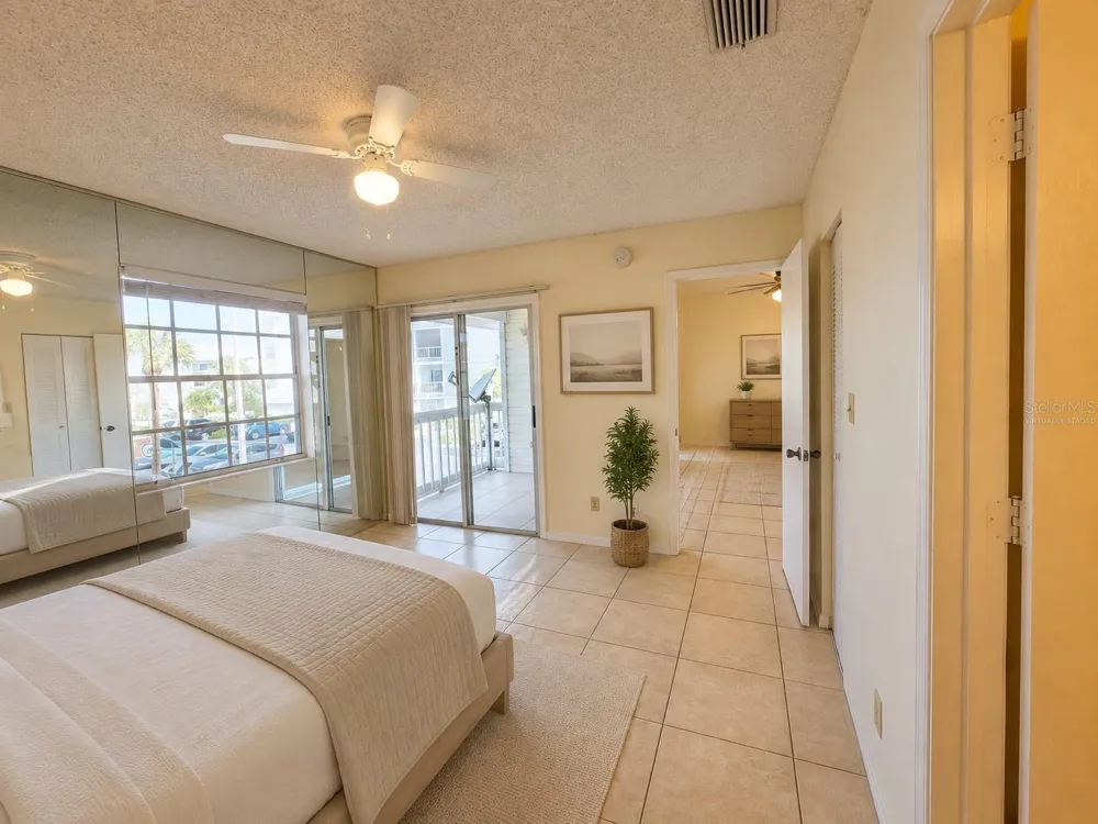 6802 STONES THROW CIRCLE #14206 St Petersburg, FL 33710