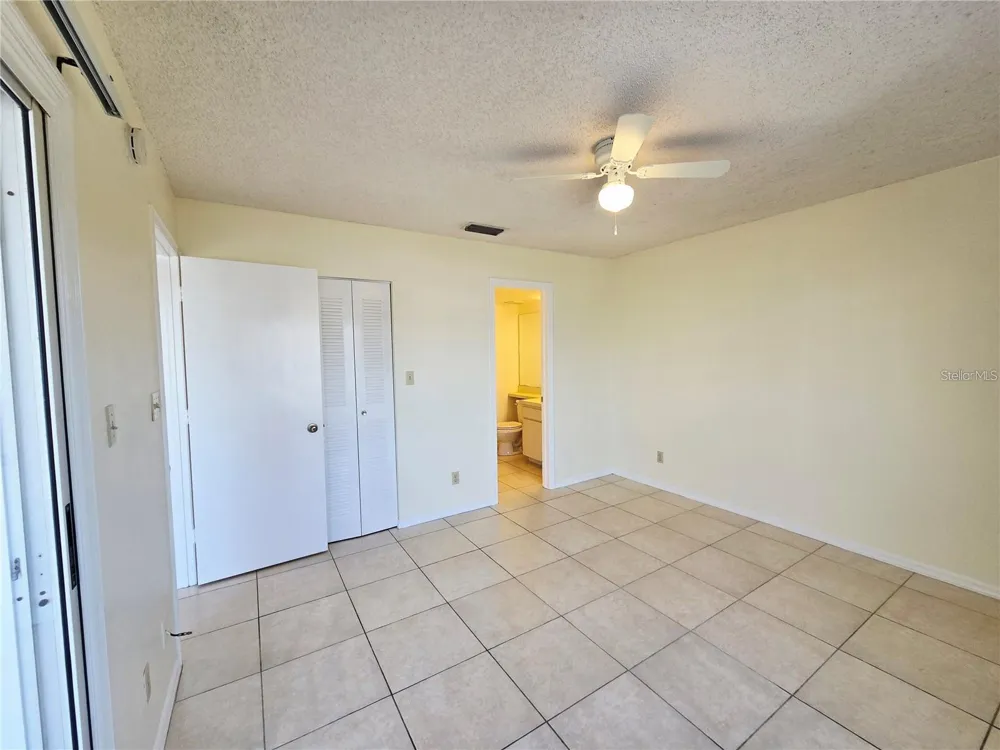 6802 STONES THROW CIRCLE #14206 St Petersburg, FL 33710