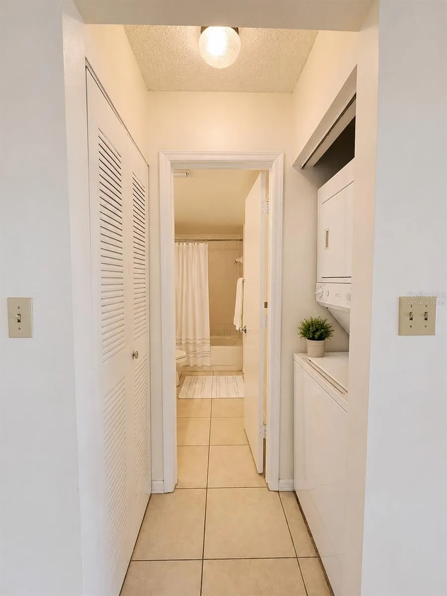 6802 STONES THROW CIRCLE #14206 St Petersburg, FL 33710