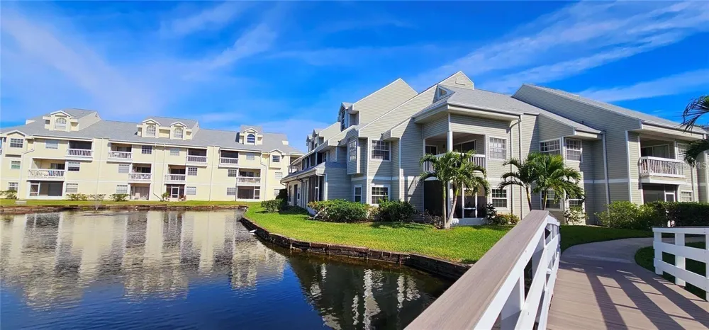 6802 STONES THROW CIRCLE #14206 St Petersburg, FL 33710