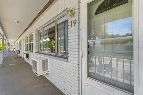 2353 SHELLEY STREET #19