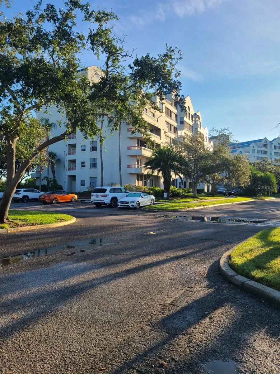 2333 FEATHER SOUND DRIVE #A208 Clearwater, FL 33762