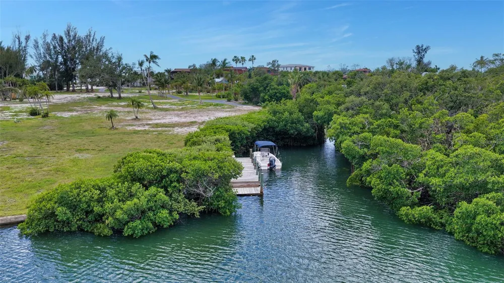 6664 & 6660 & 6670 GULF OF MEXICO DRIVE Longboat Key, FL 34228