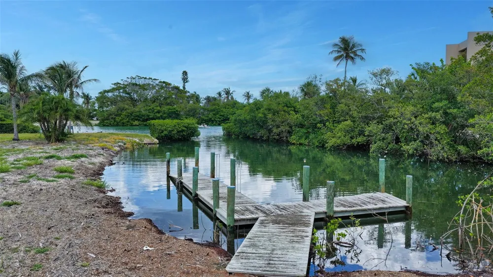 6664 & 6660 & 6670 GULF OF MEXICO DRIVE Longboat Key, FL 34228