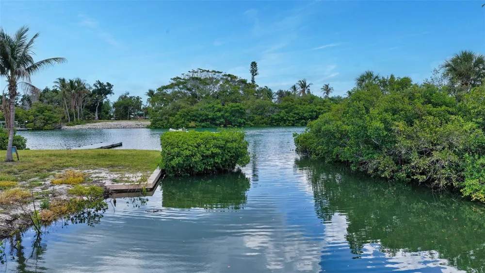 6664 & 6660 & 6670 GULF OF MEXICO DRIVE Longboat Key, FL 34228